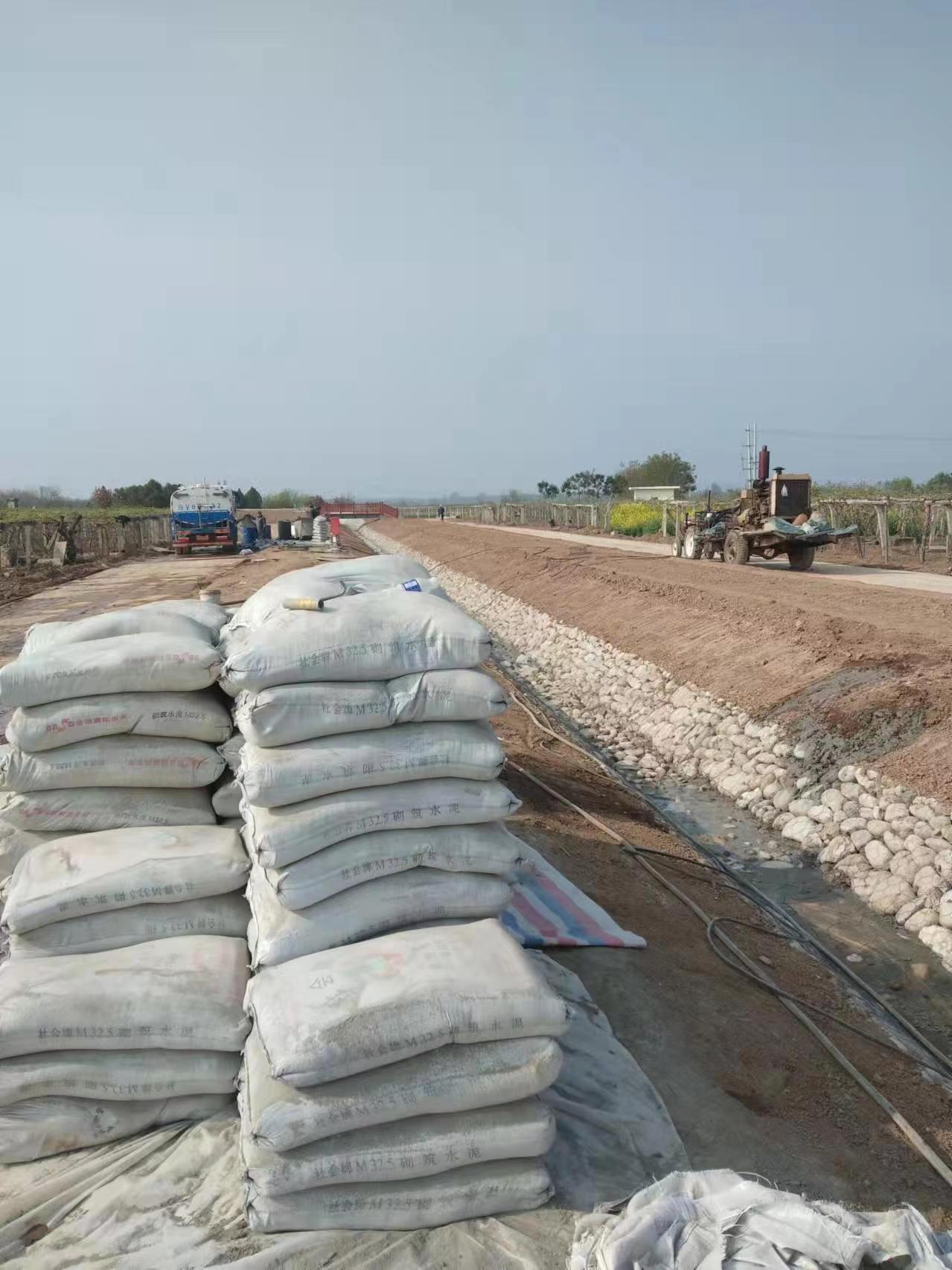 巴彦小导管注浆